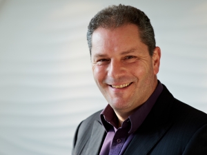 Reno Antoniades - headshot_medium